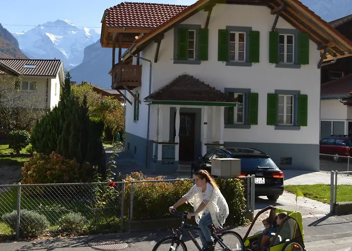 Jungfrau Family Casa vacanze *